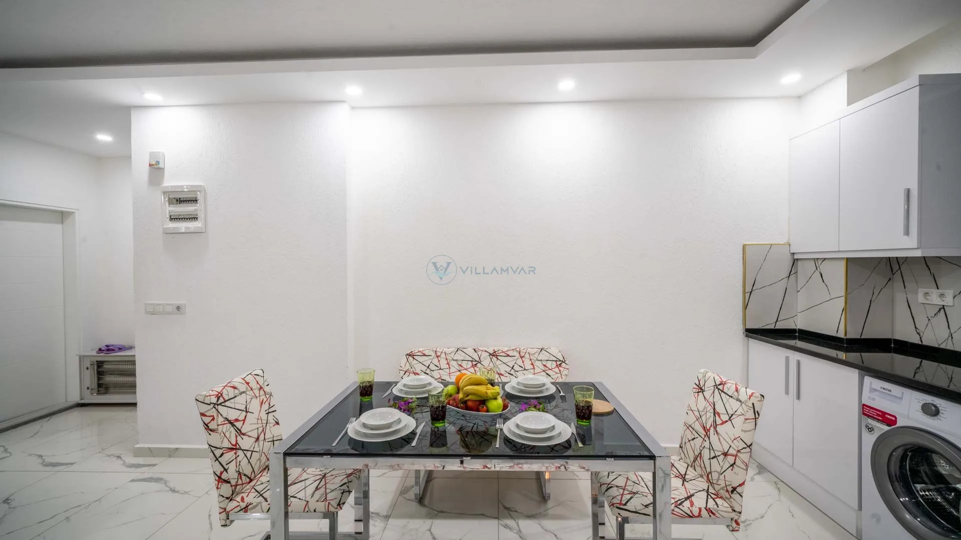 Villa Spring 1