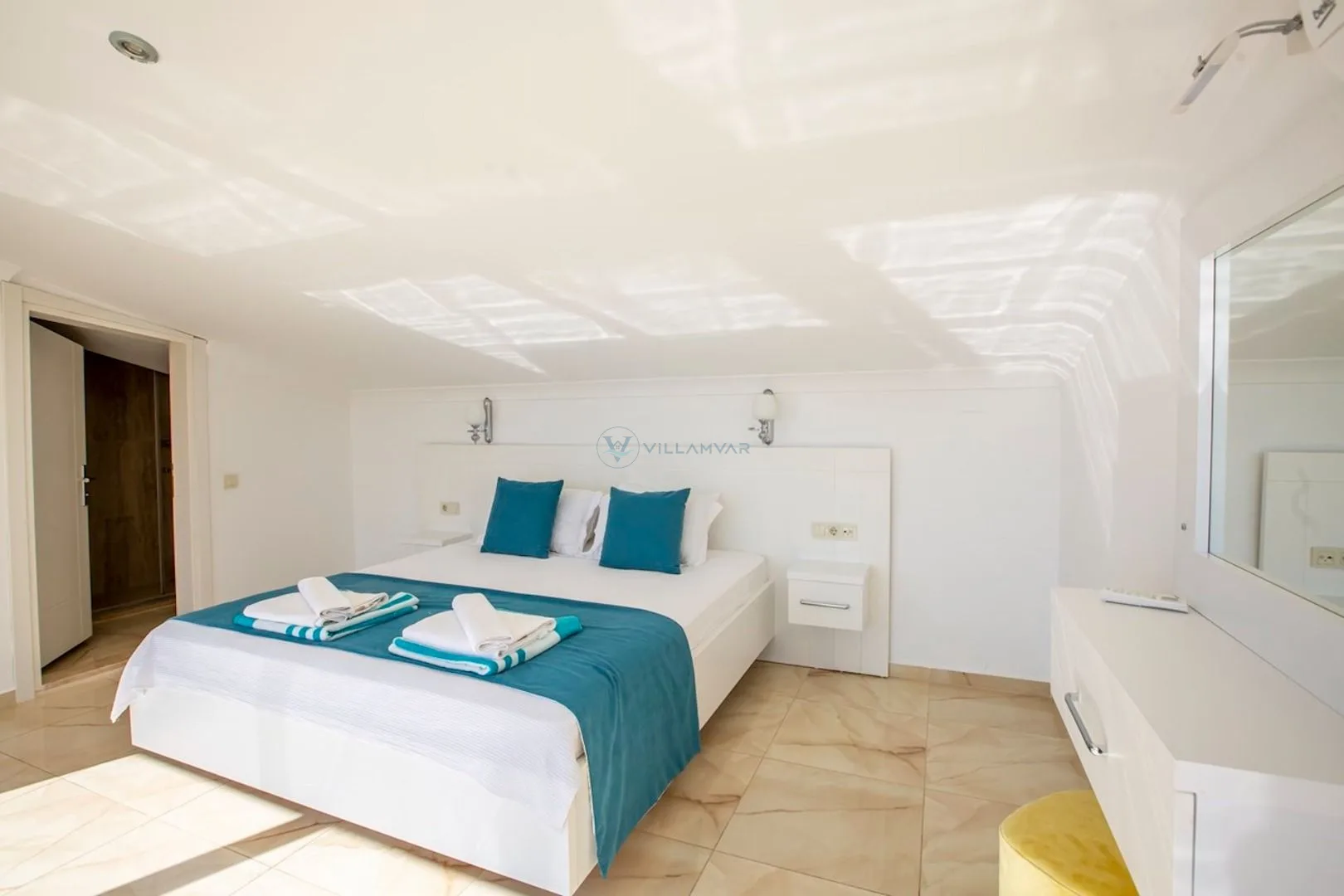 Villa Roannes 1