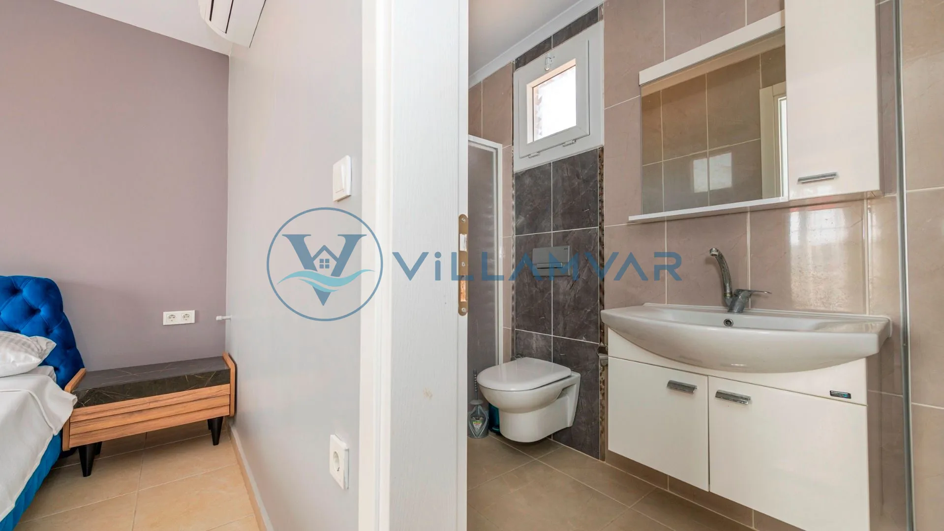 Villa Blur