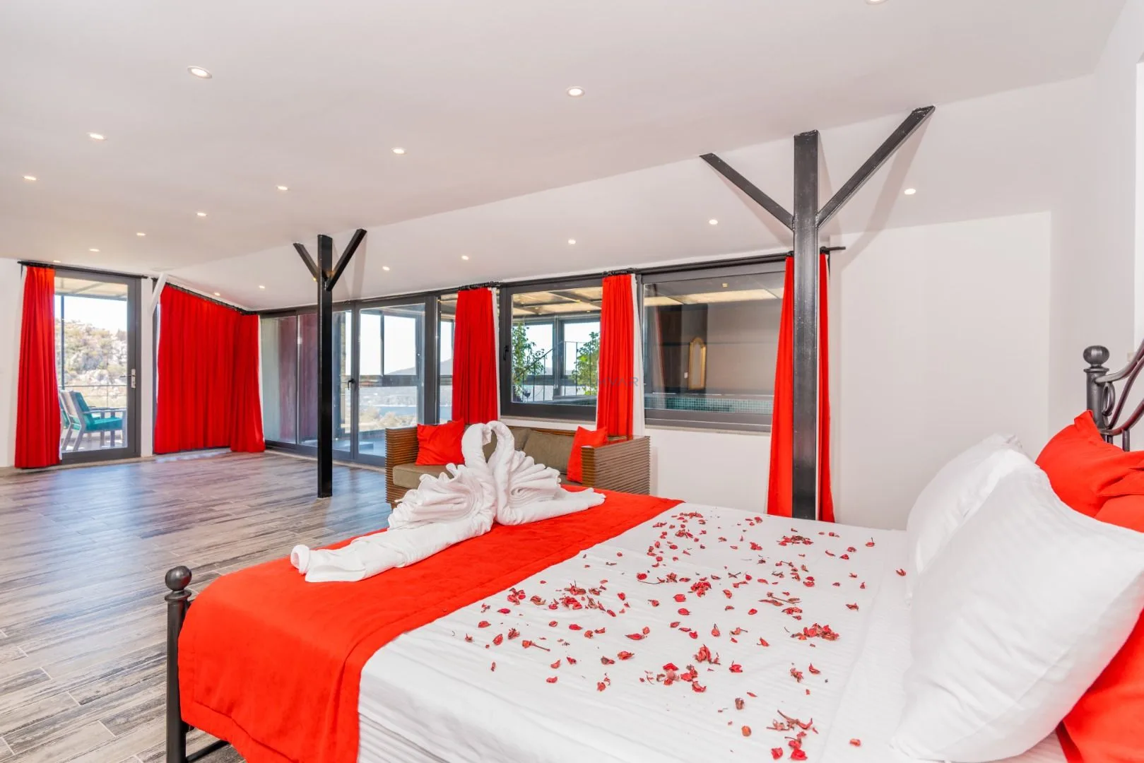 Orion House Sezonu