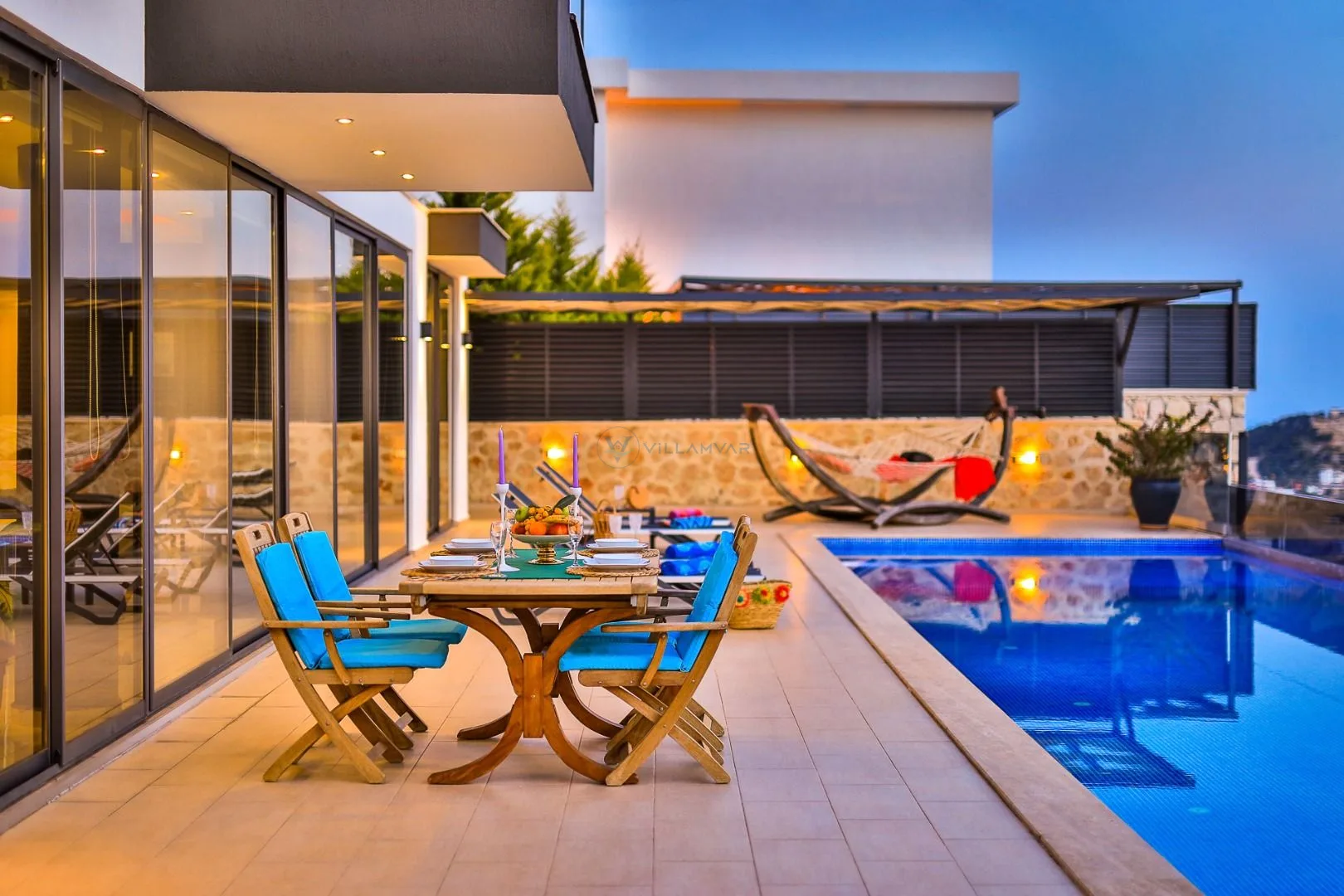 Villa Galaksi