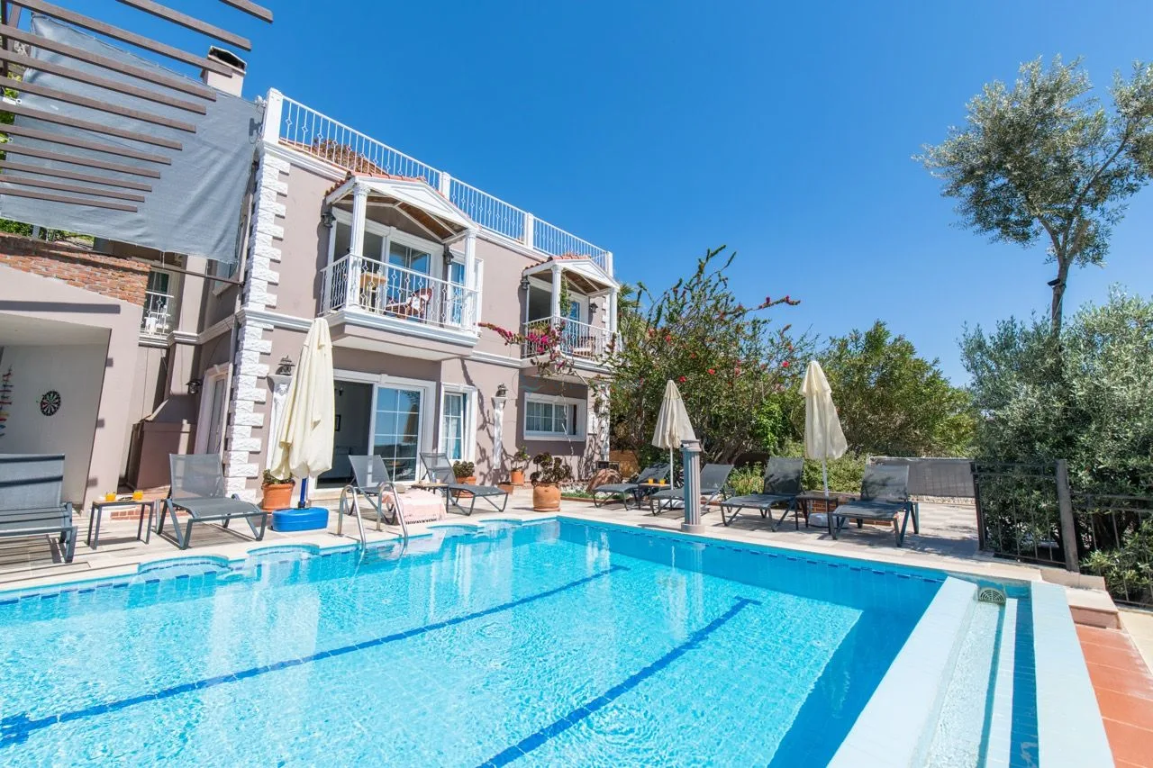 Villa Tulip