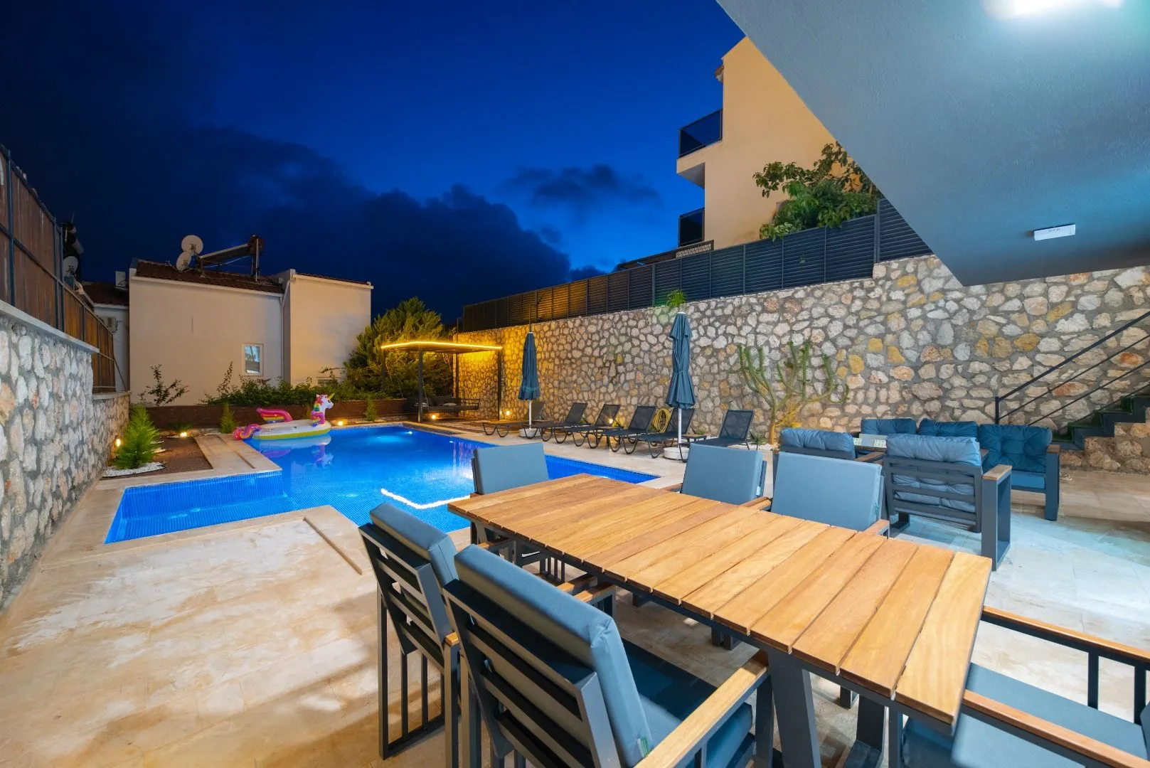 Villa City