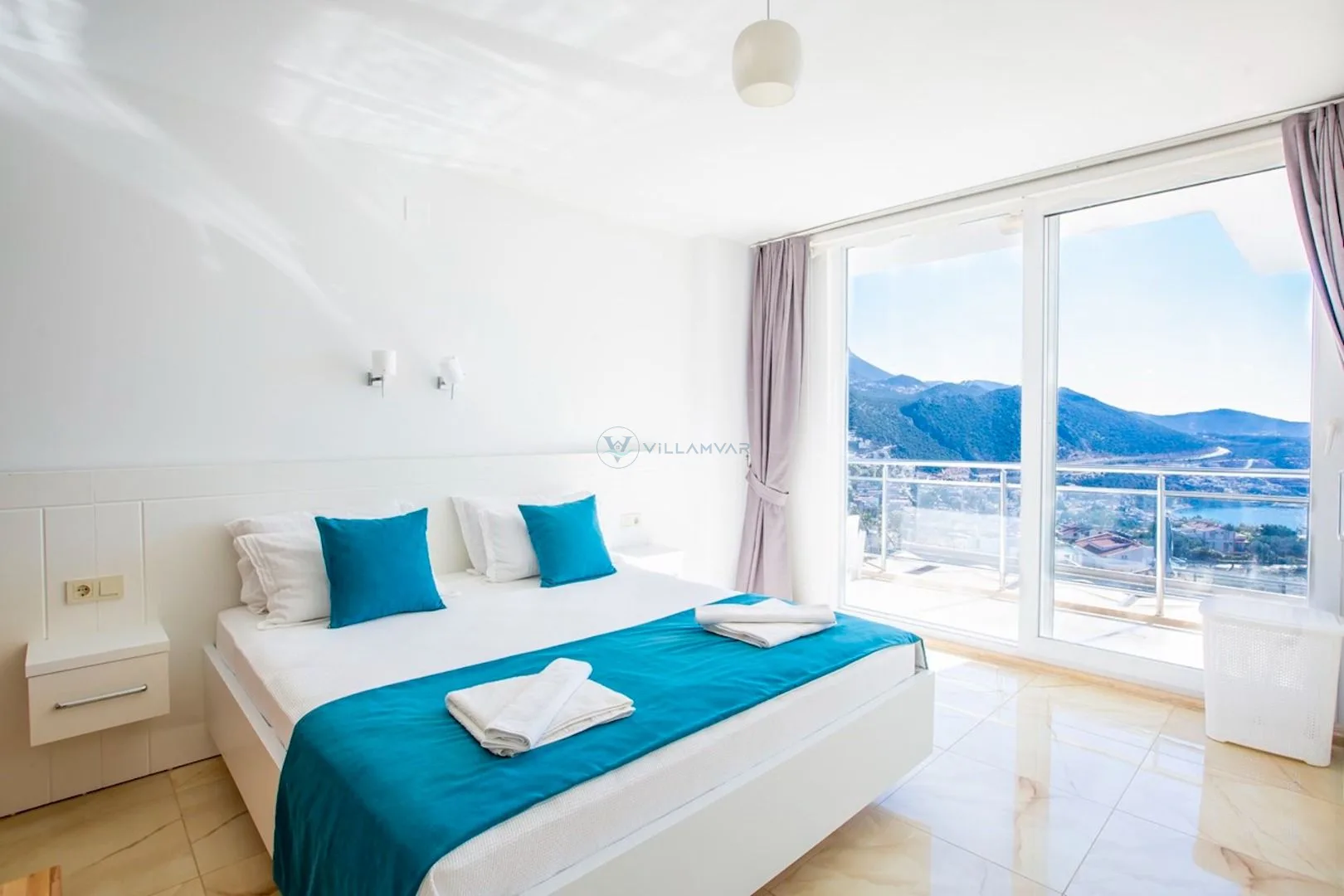 Villa Roannes 1