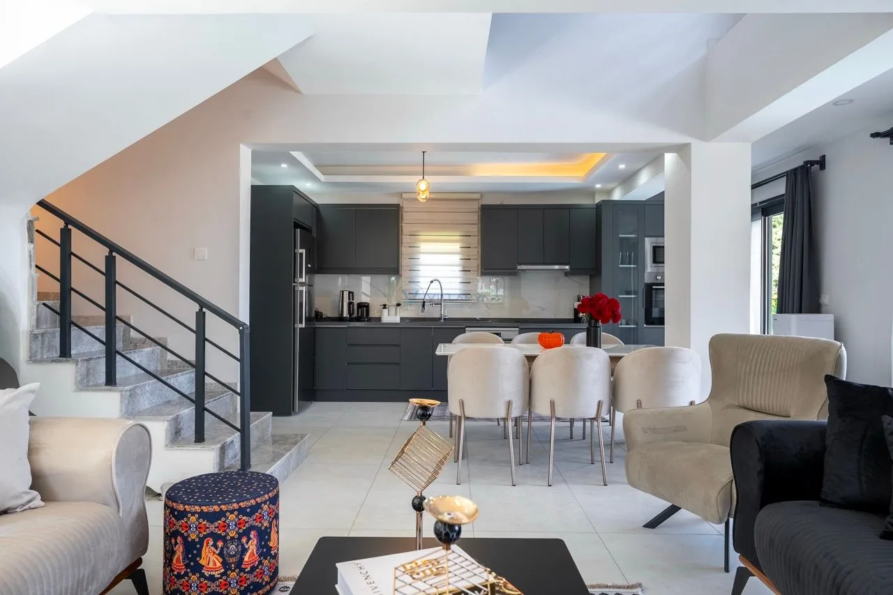 Villa Ay Luxe