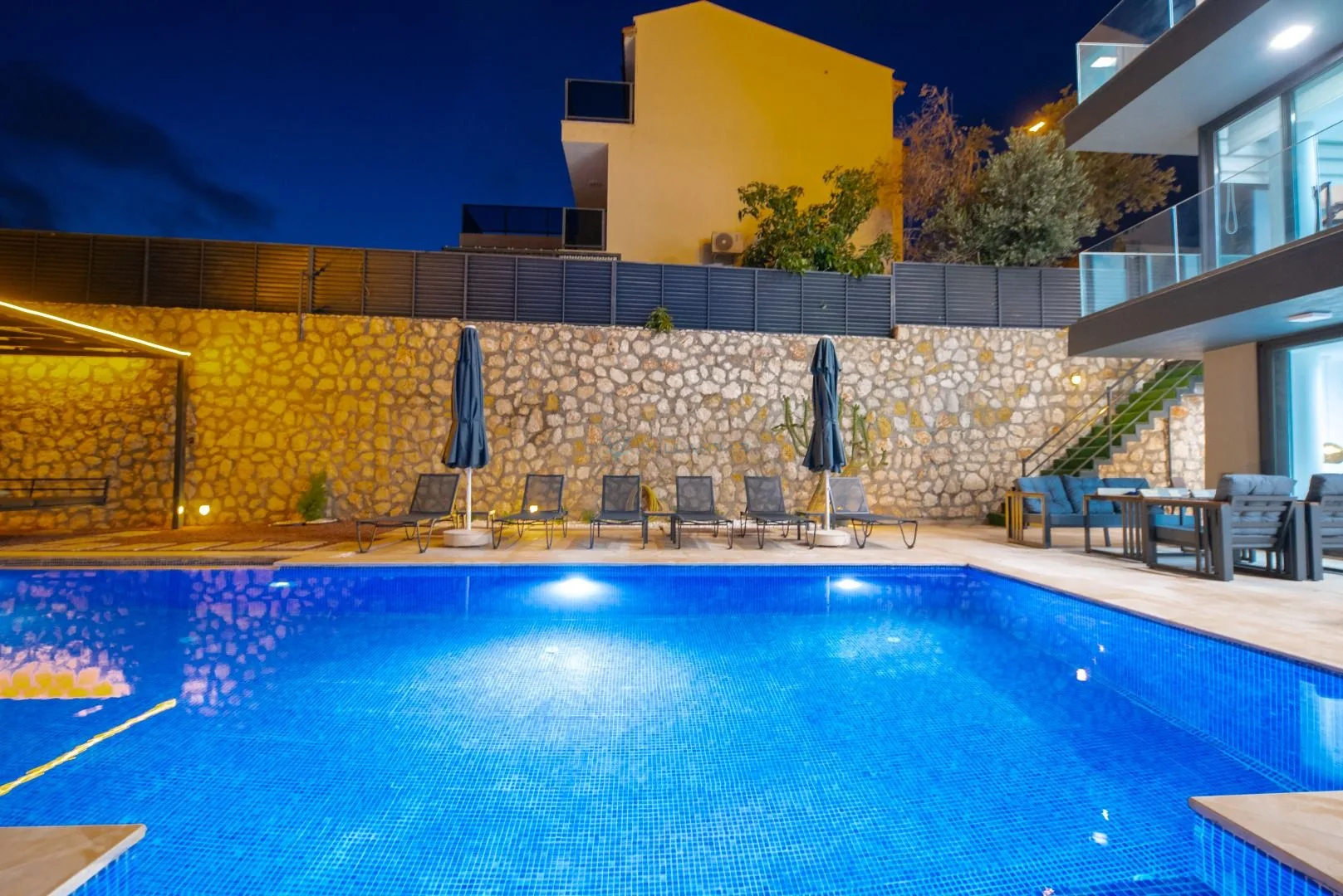 Villa City