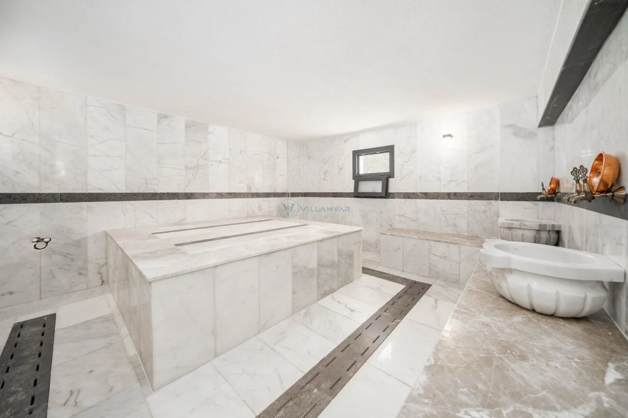 Villa Genesis 2
