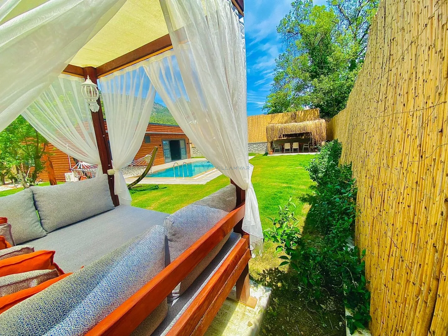Villa Mellody
