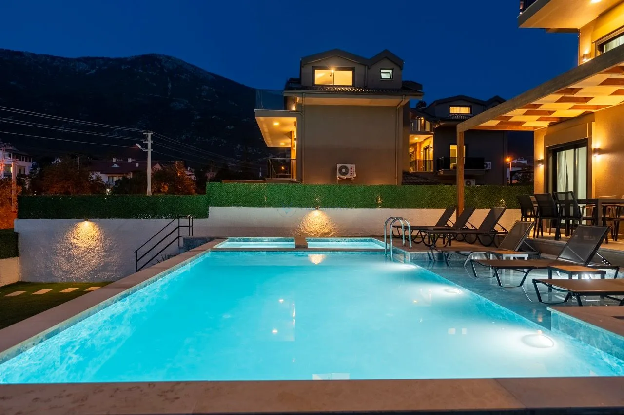Villa Ay Luxe
