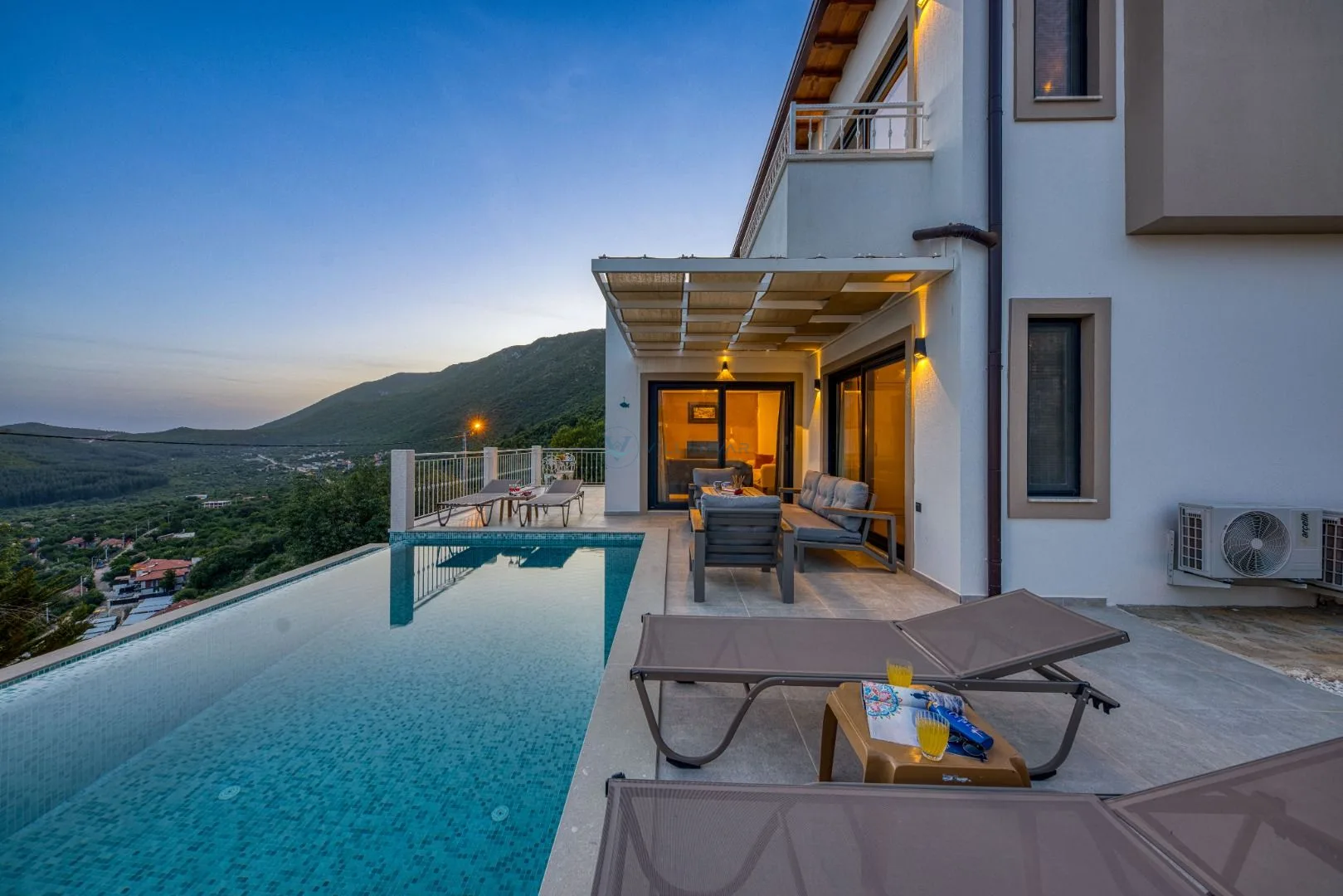 Villa Orientes