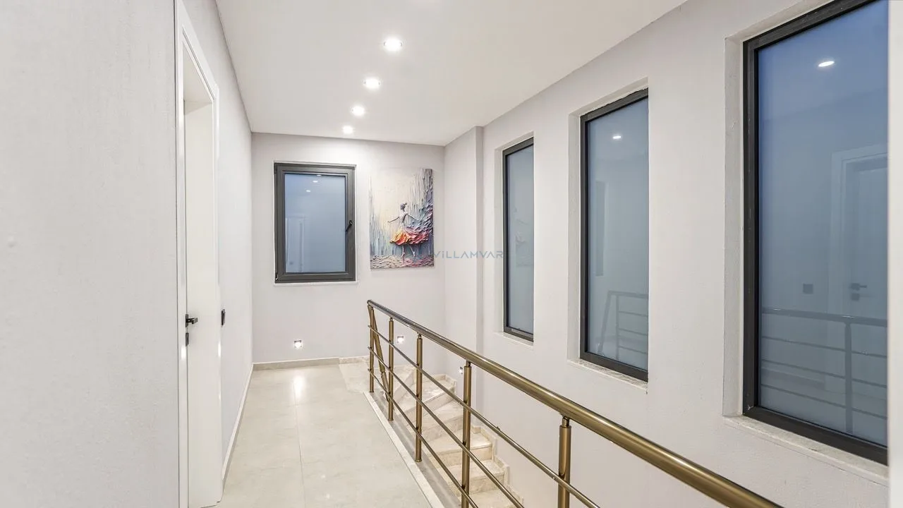 Villa Myworld