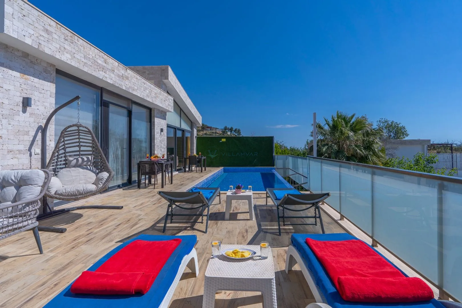 VR Villa Zümrüt