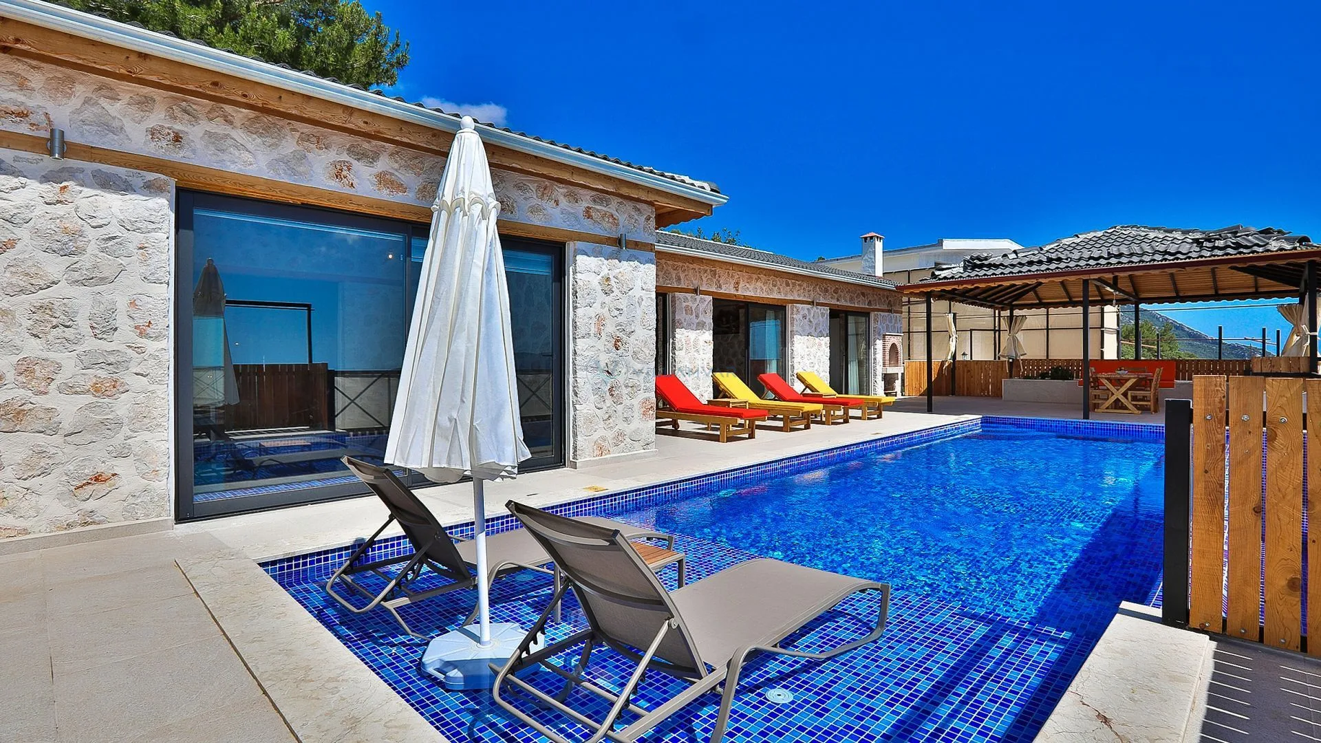 Villa Kum Tanesi