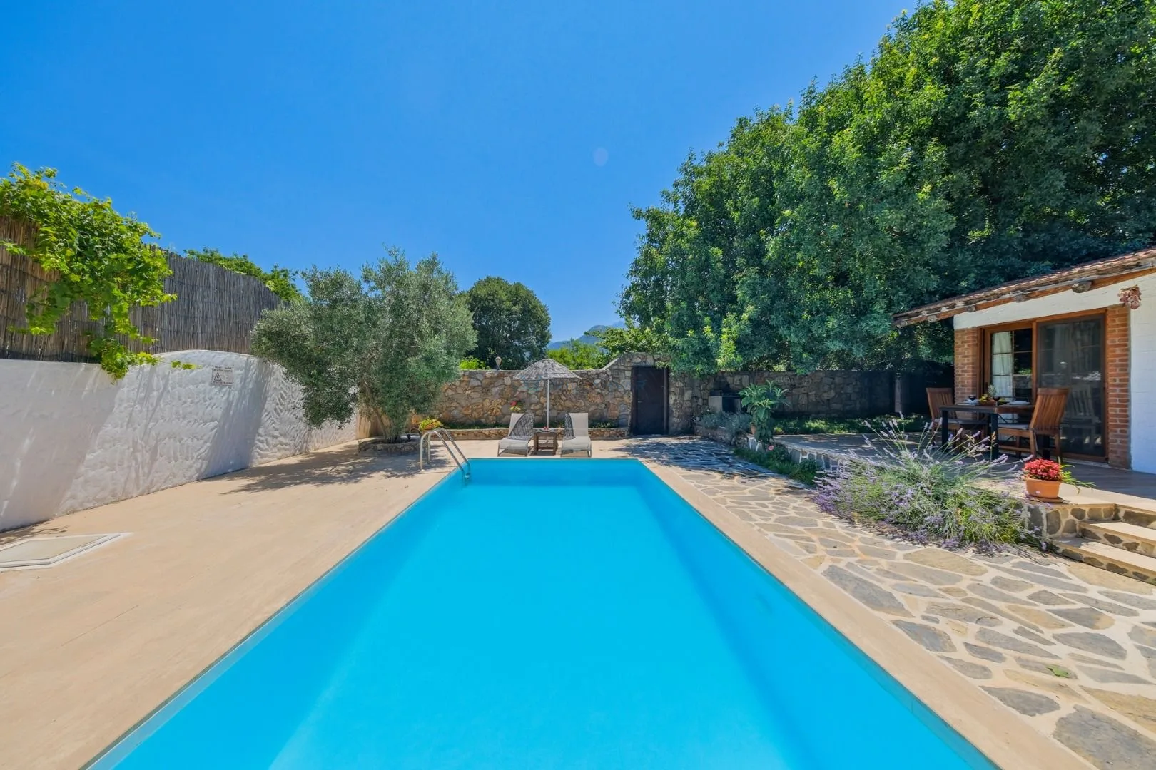 Villa Dut