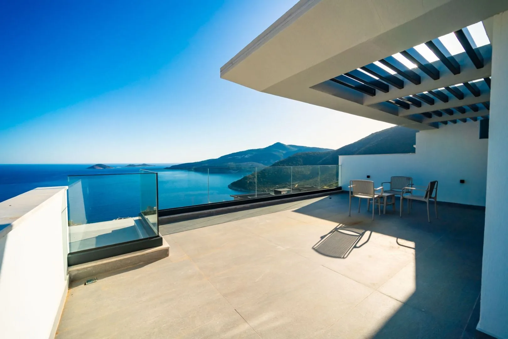Villa Aura C