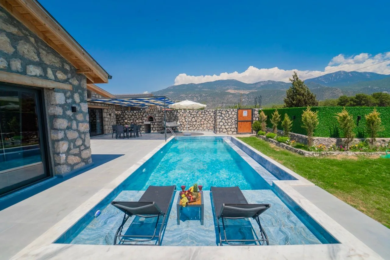 Villa Gretna 1 Uno