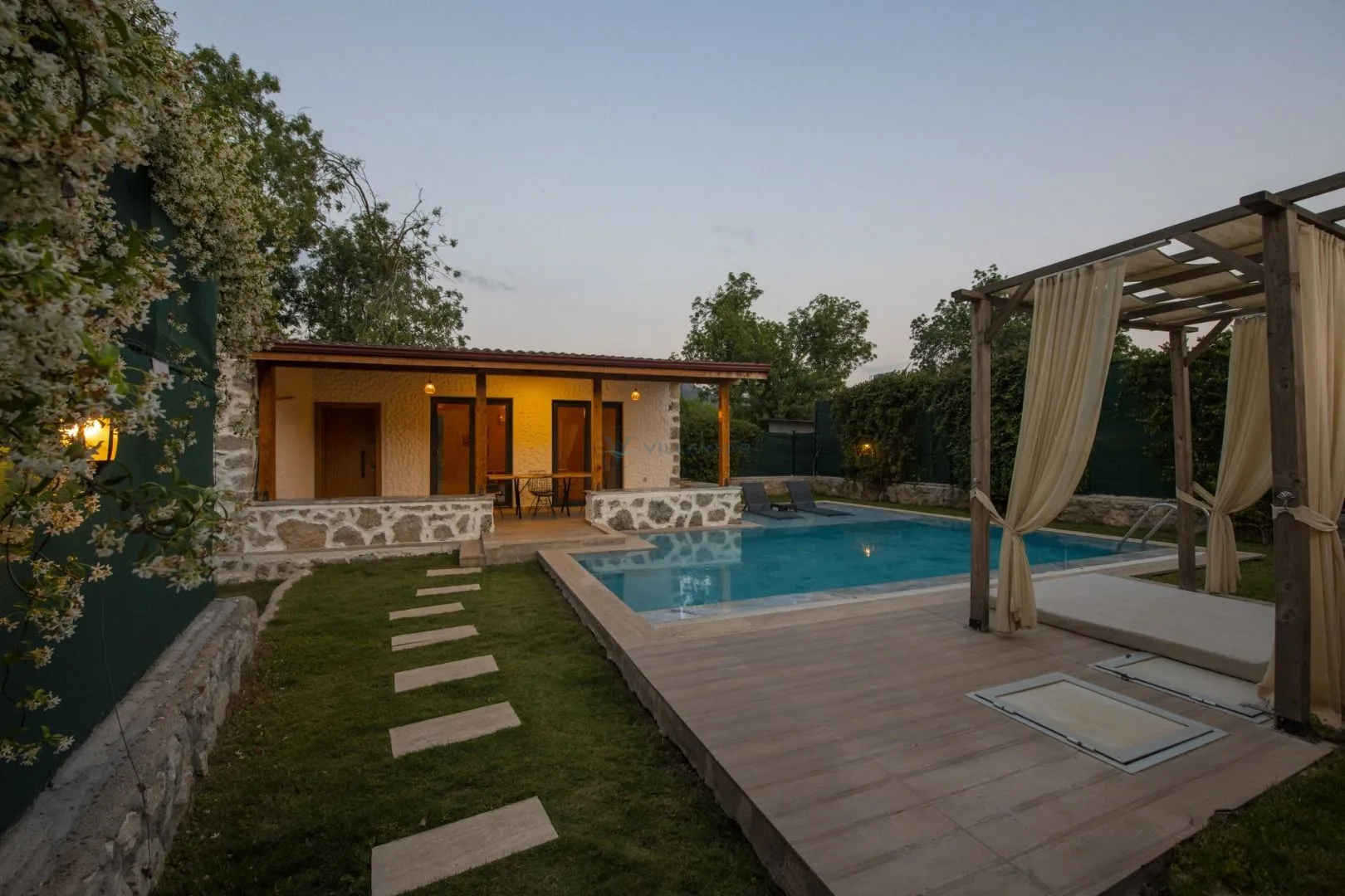 Villa Calvin Mini