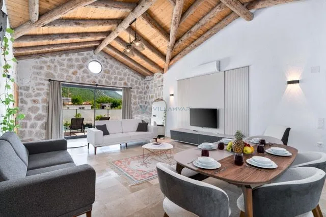 Villa Loya