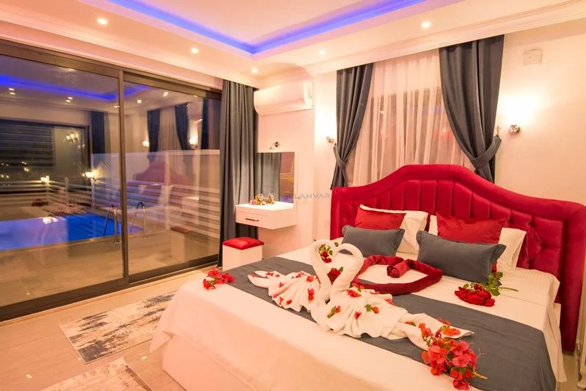 Villa Nar Çiceği