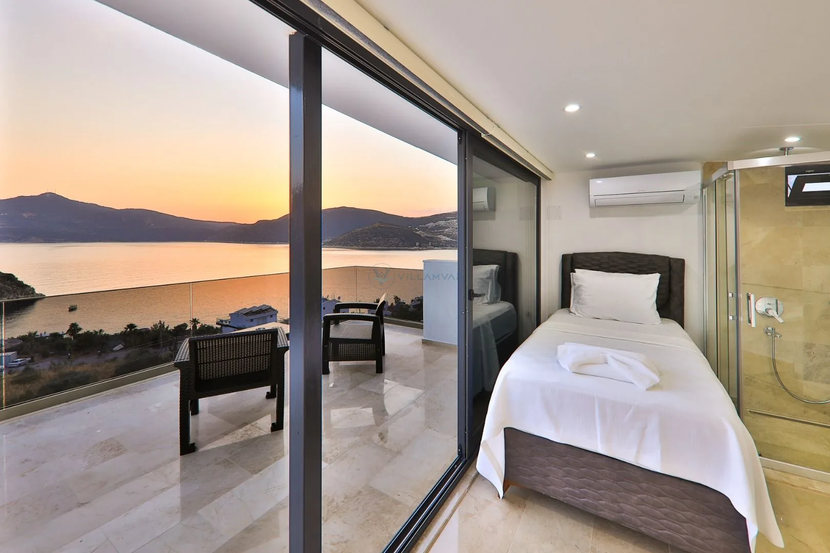 Villa Loca Kışla