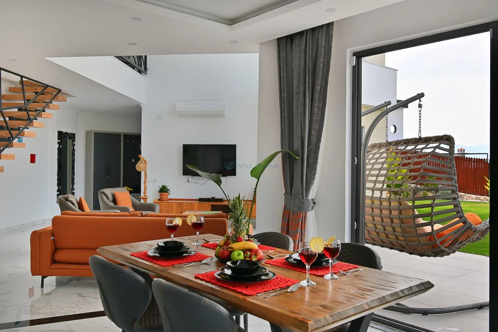 Villa Green House