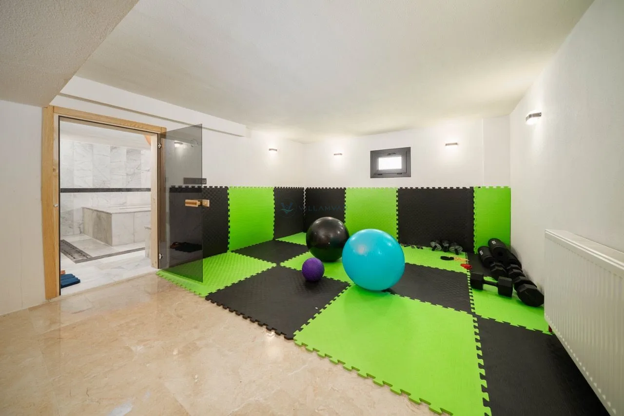 Villa Genesis 2