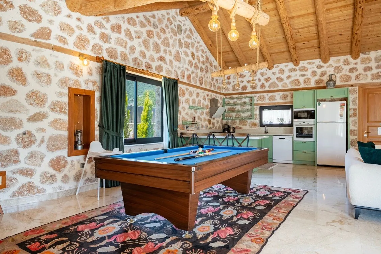 Villa Topçu Stone
