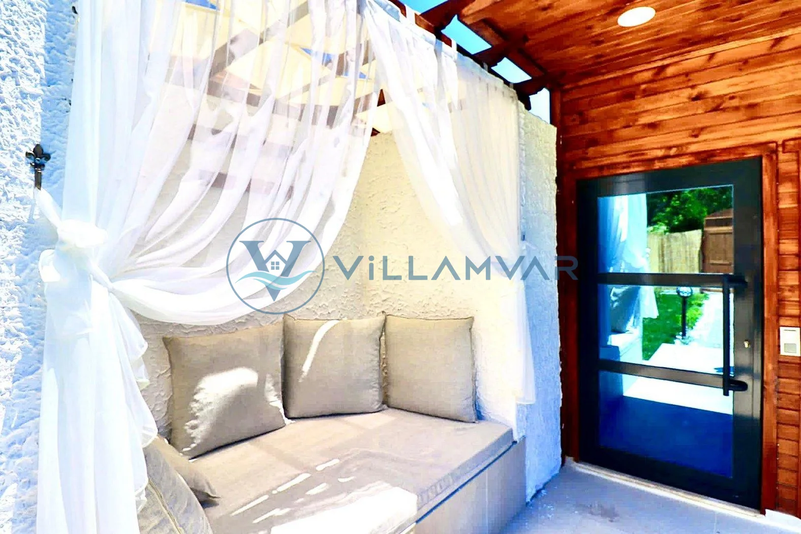 Villa Timbered