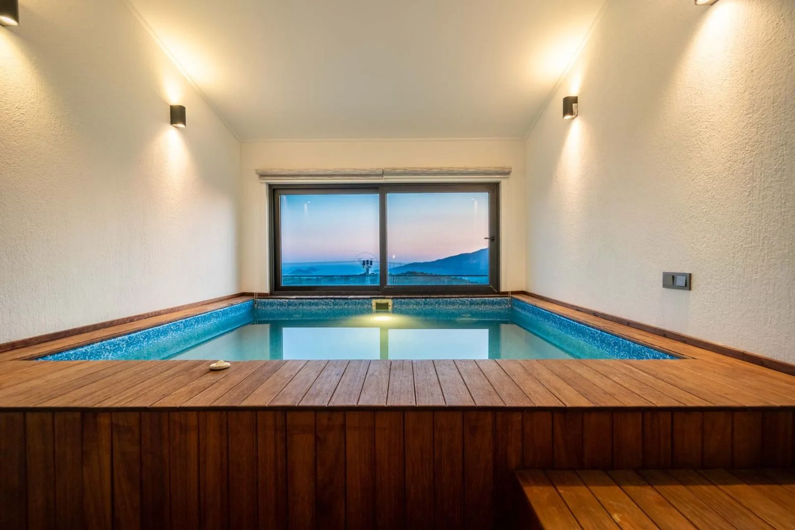 Villa Thera Seis