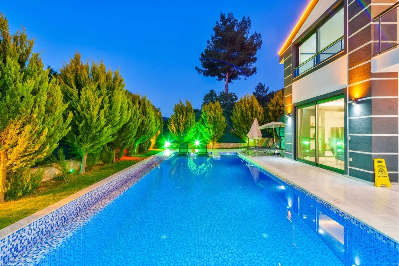 Villa Gold
