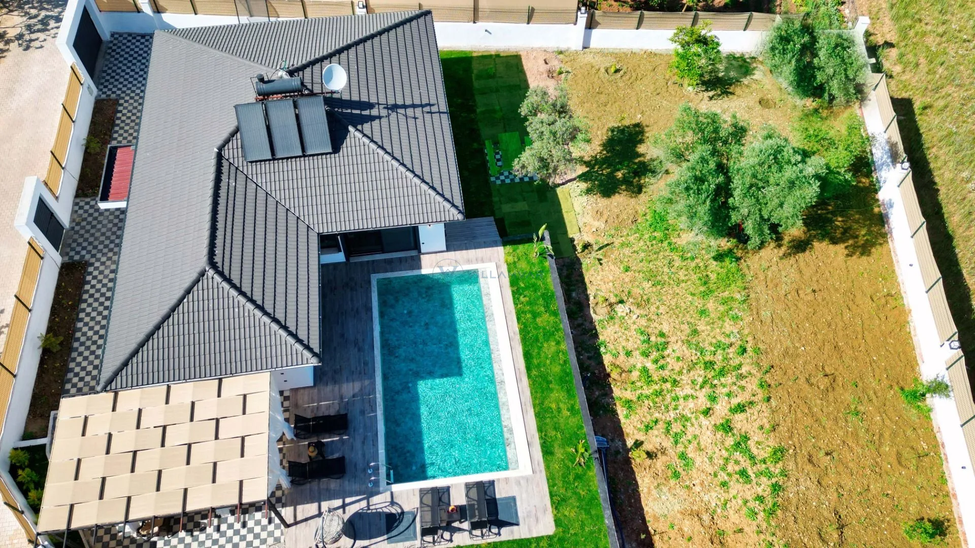 Villa Present