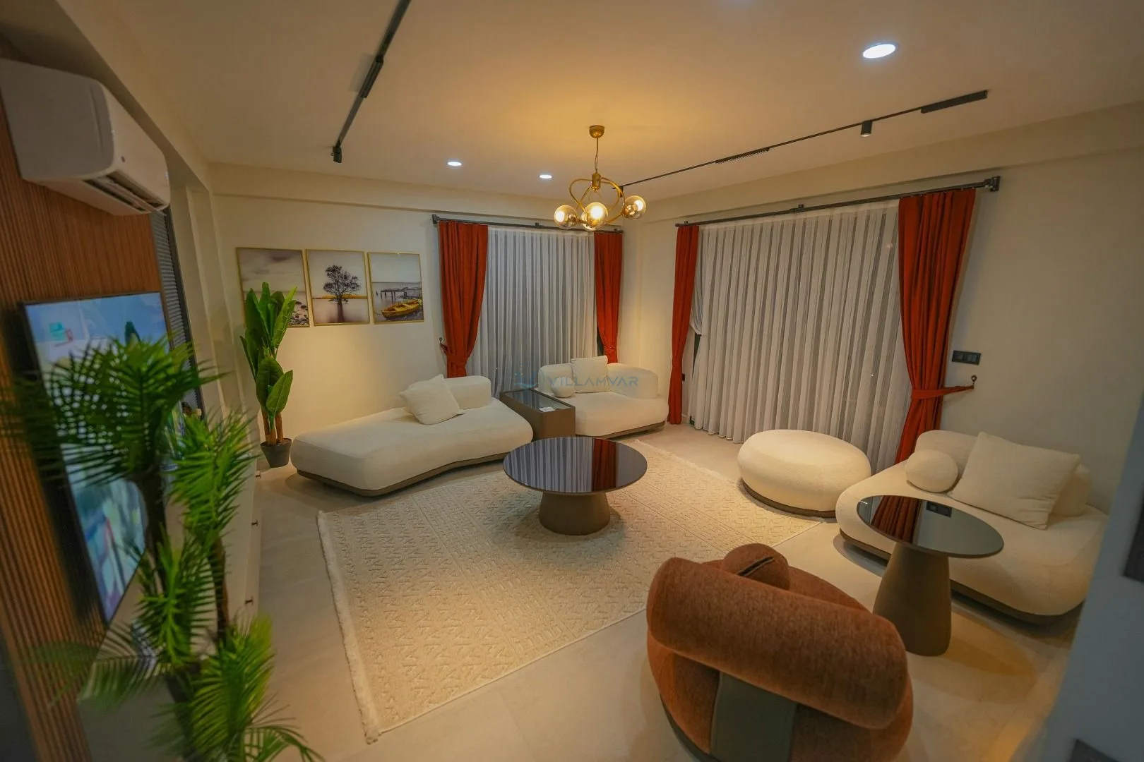Villa Lily