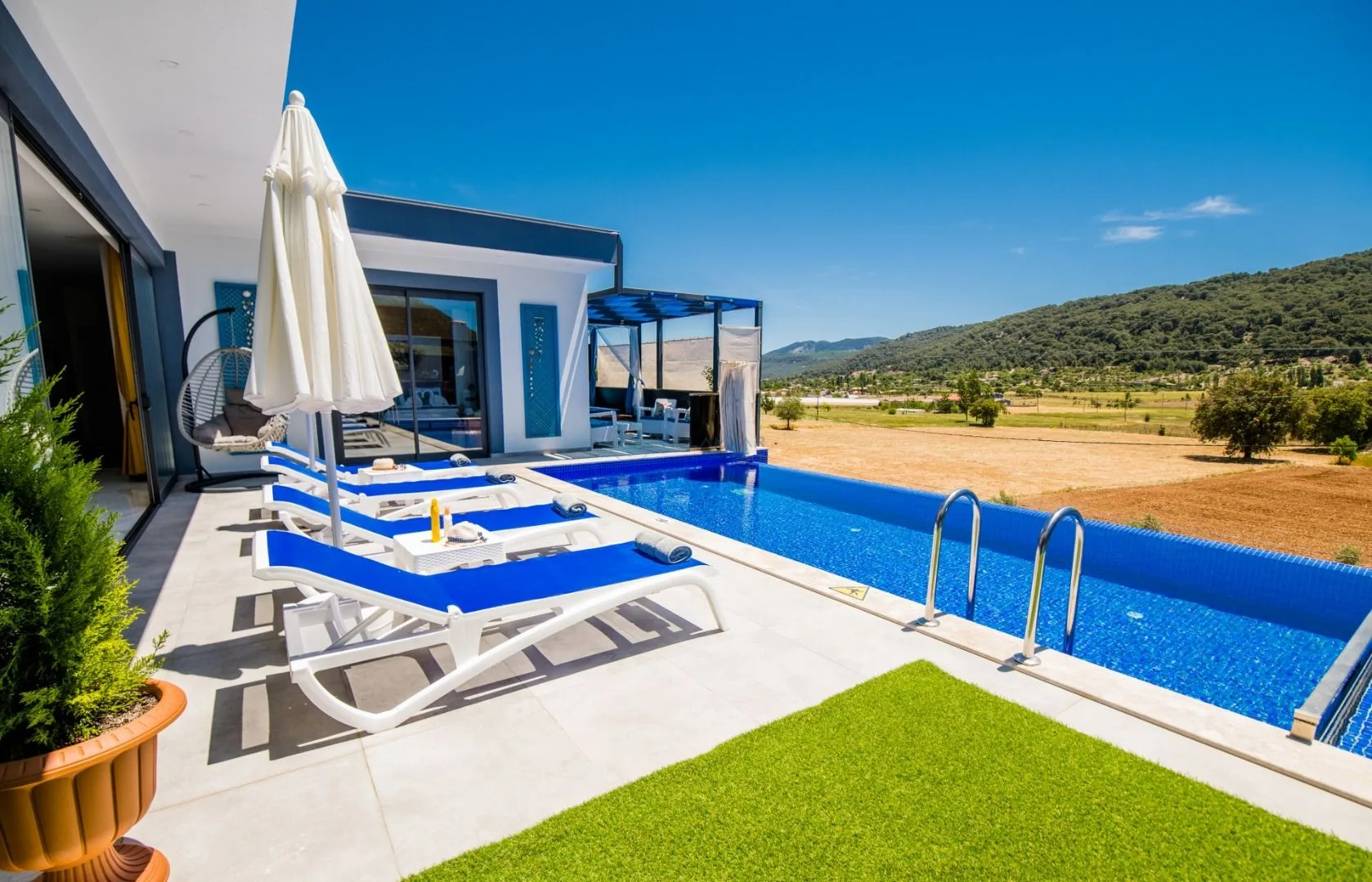 Villa Lavinya