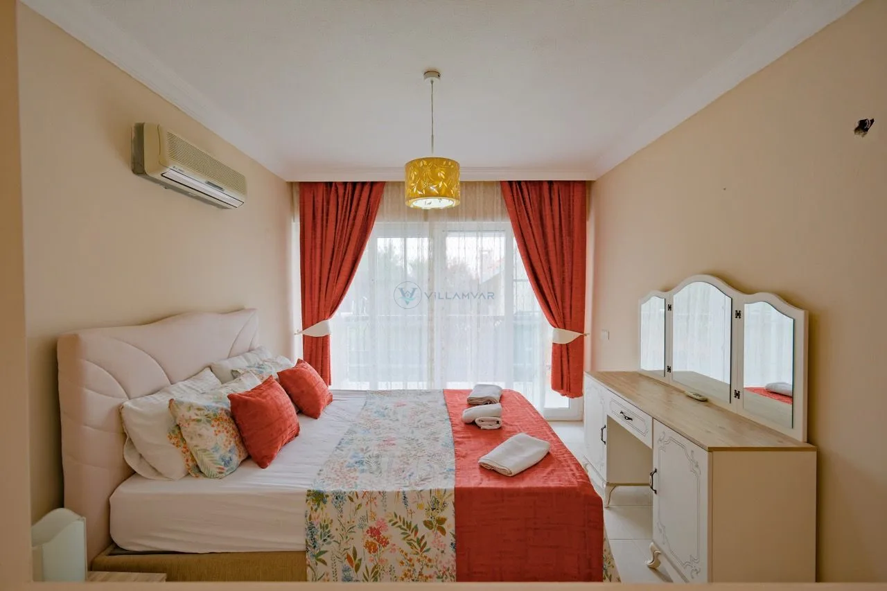 Villa Gün Rengi