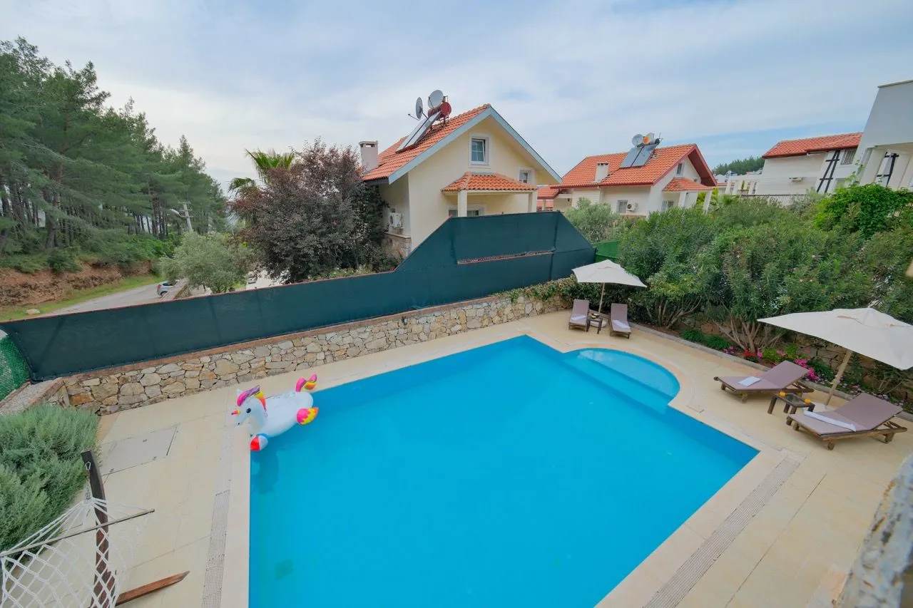 Villa Gün Rengi