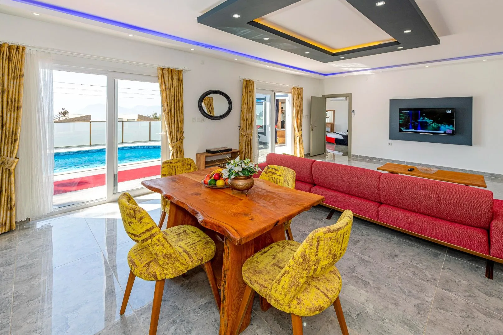VR Villa Nazo
