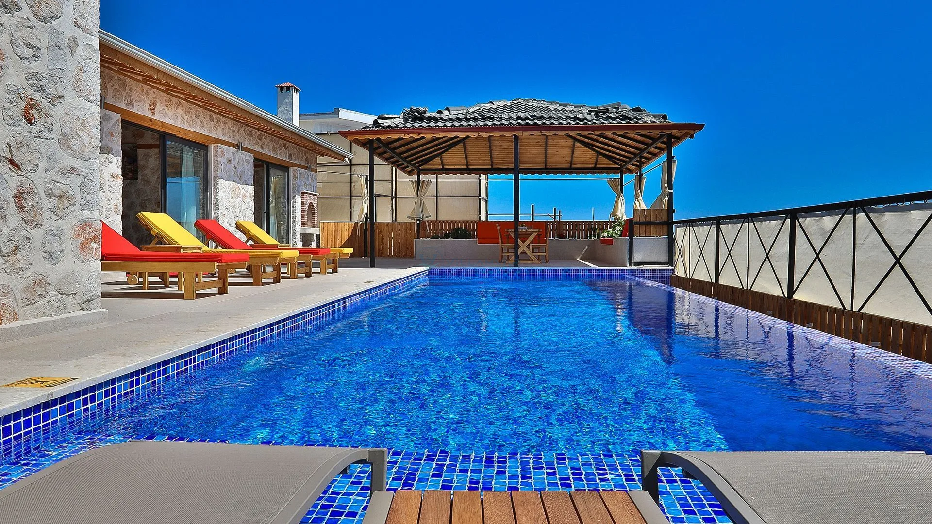 Villa Kum Tanesi