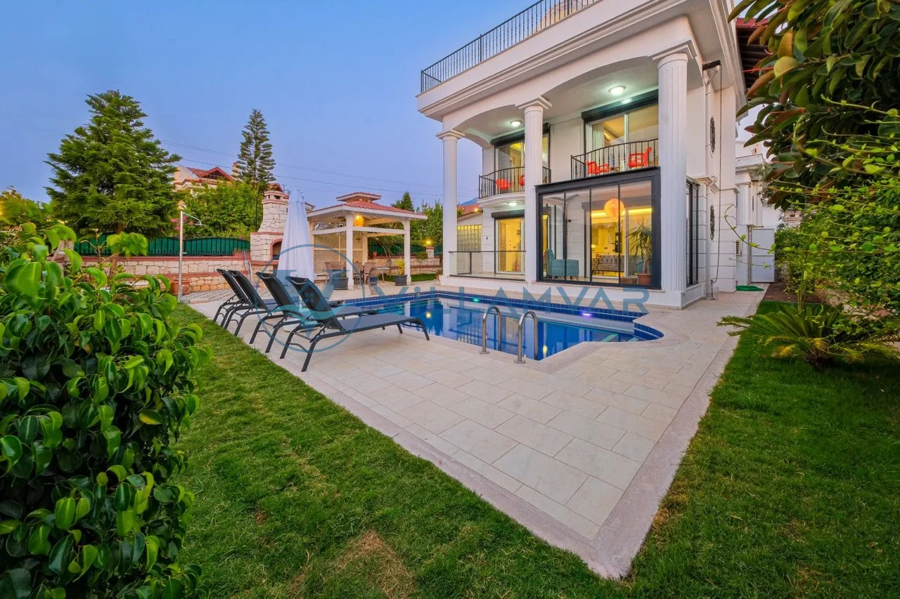 Serenity Villaları