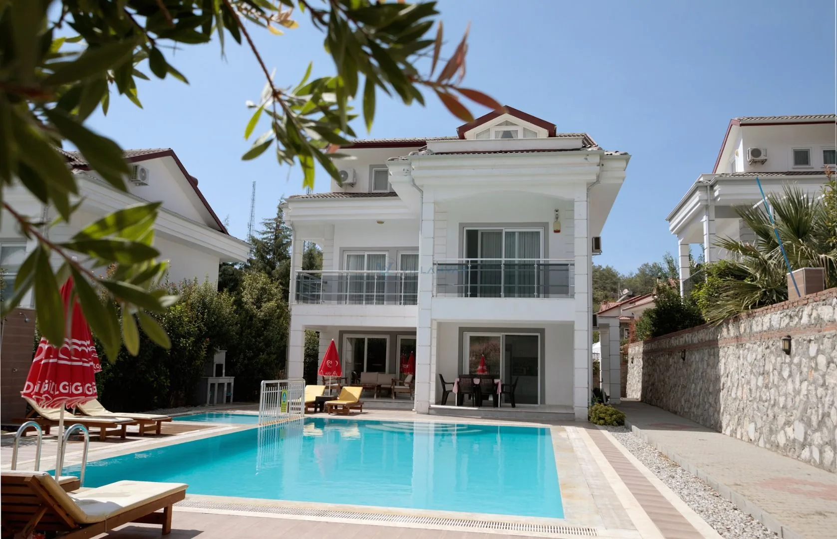 Villa Dera 2