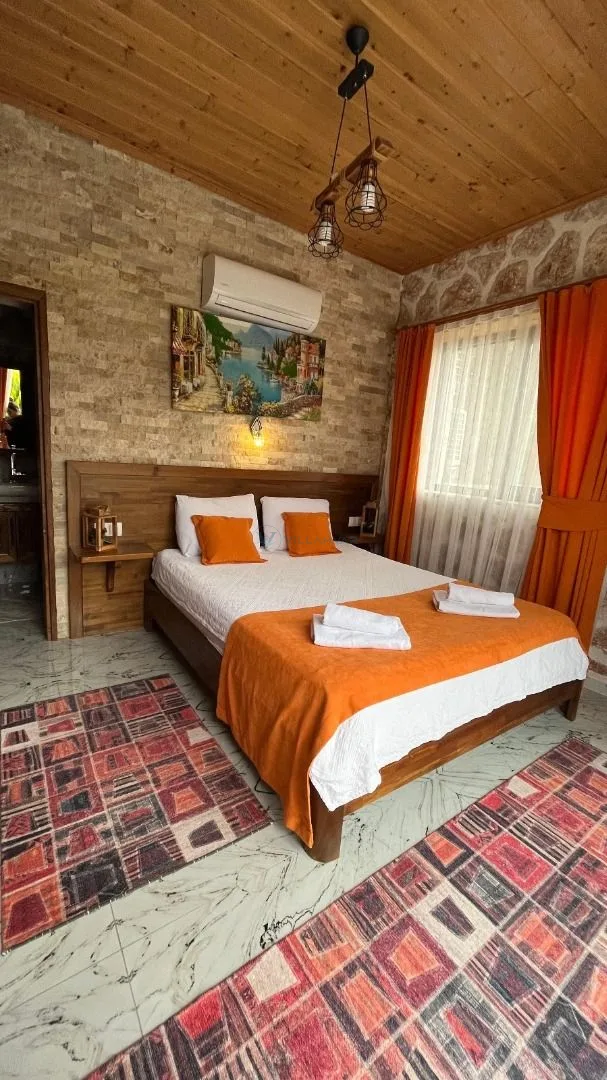 Villa Nidia