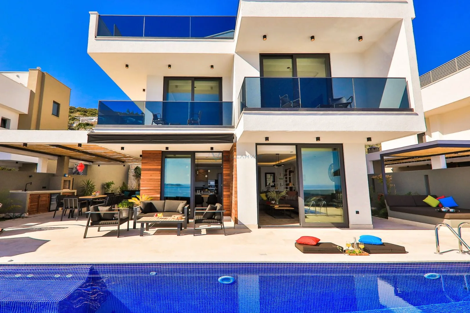 Sweet Luxury Villas