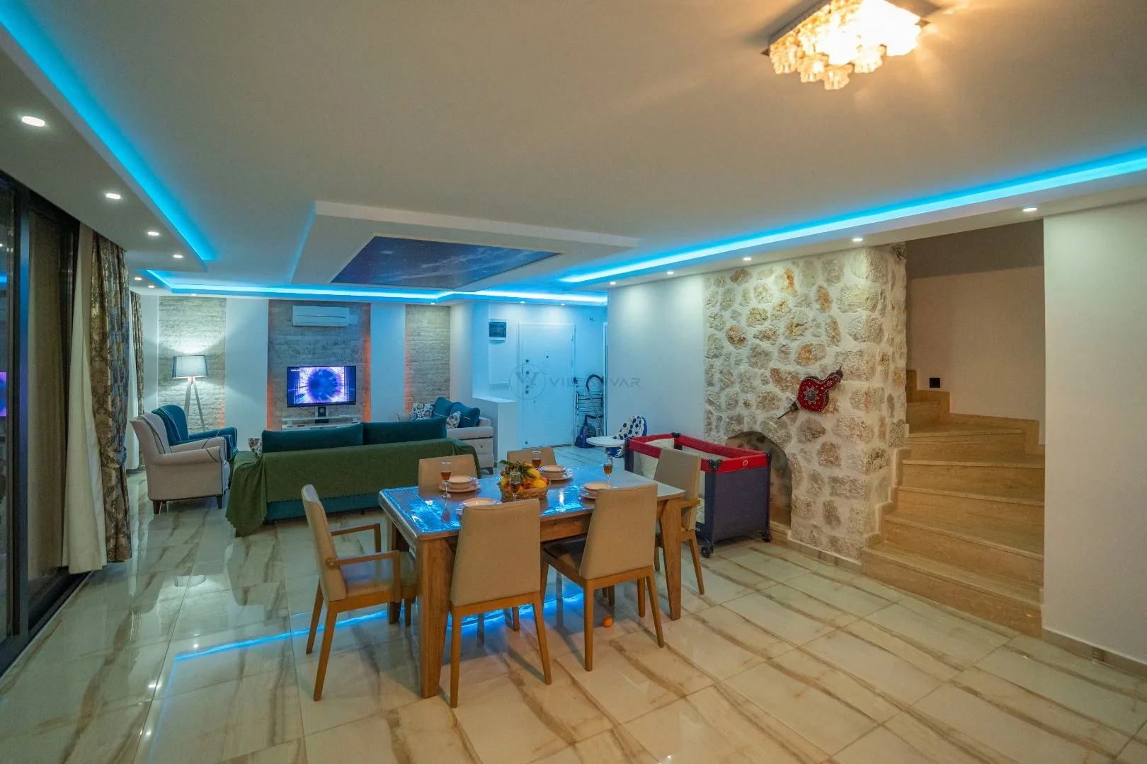 VR Villa Avalon