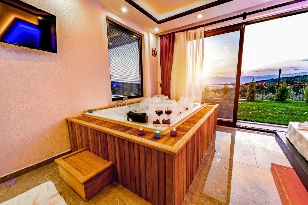 Villa Alaska