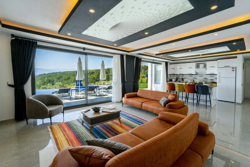 Villa Alaska