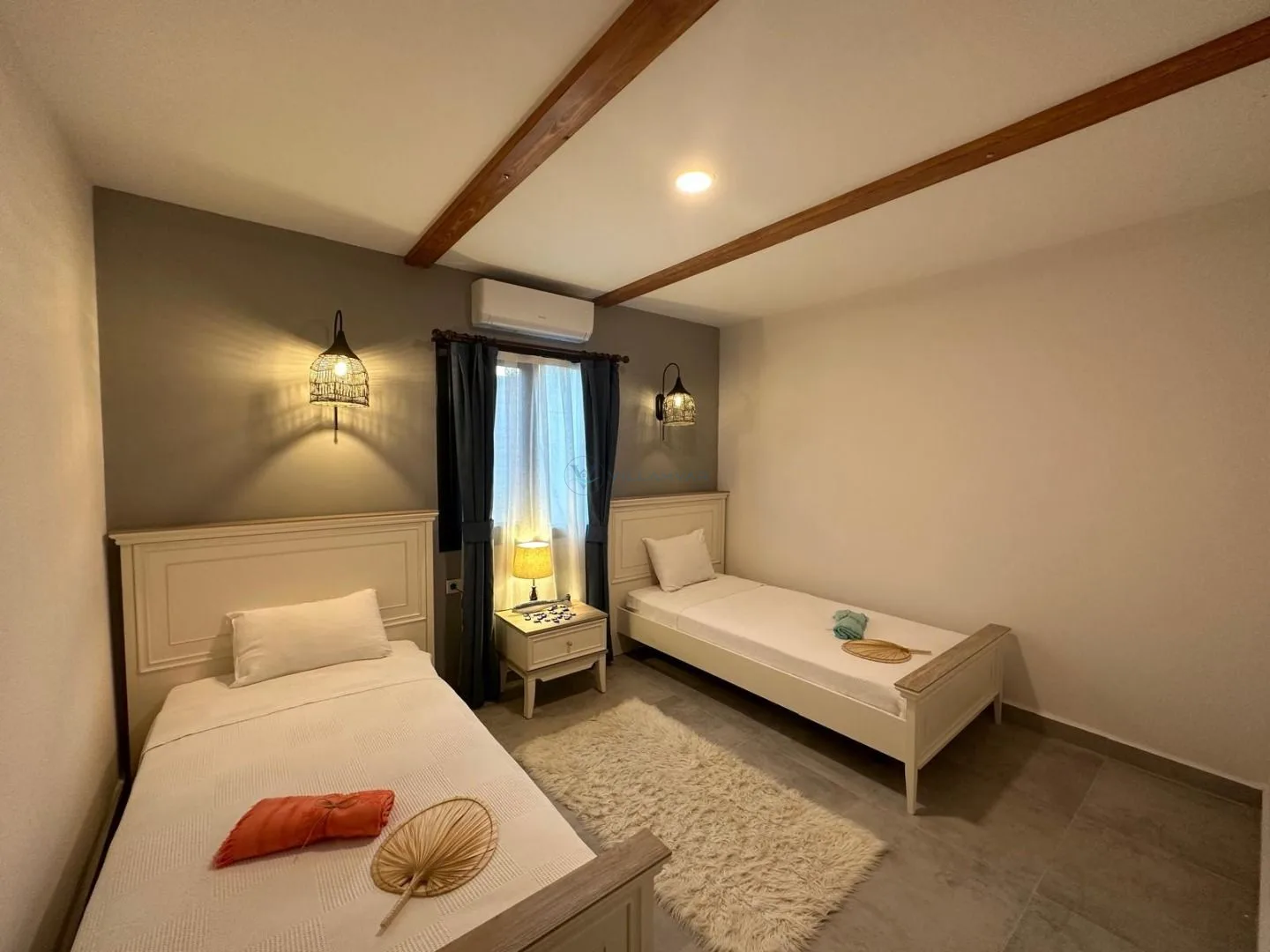 Villa Timbered Uno