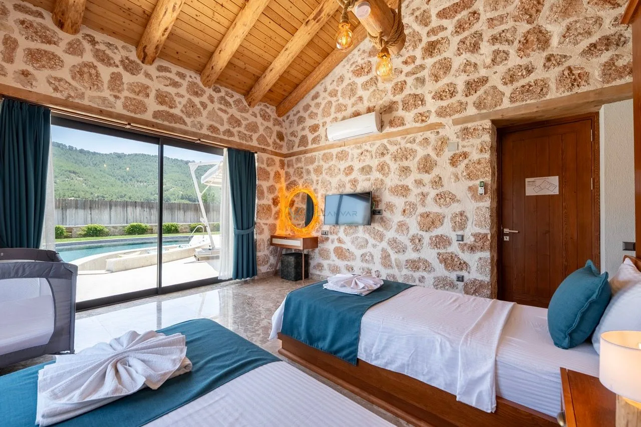 Villa Topçu Stone
