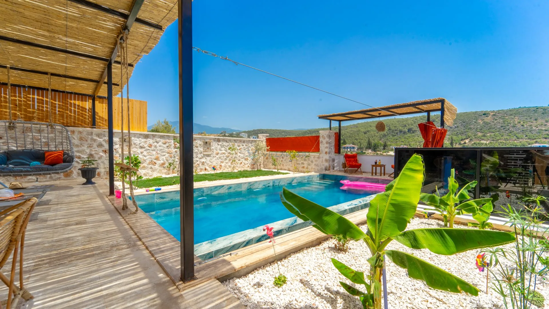 Villa Sanedan Luxury