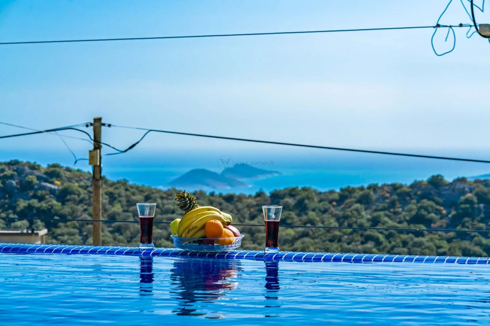 Villa Thera Seis
