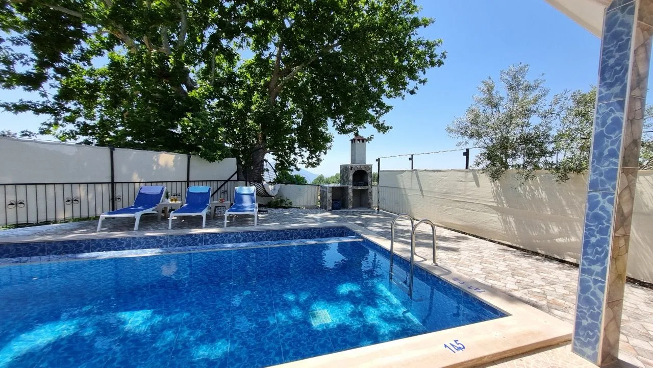 Villa Çıra