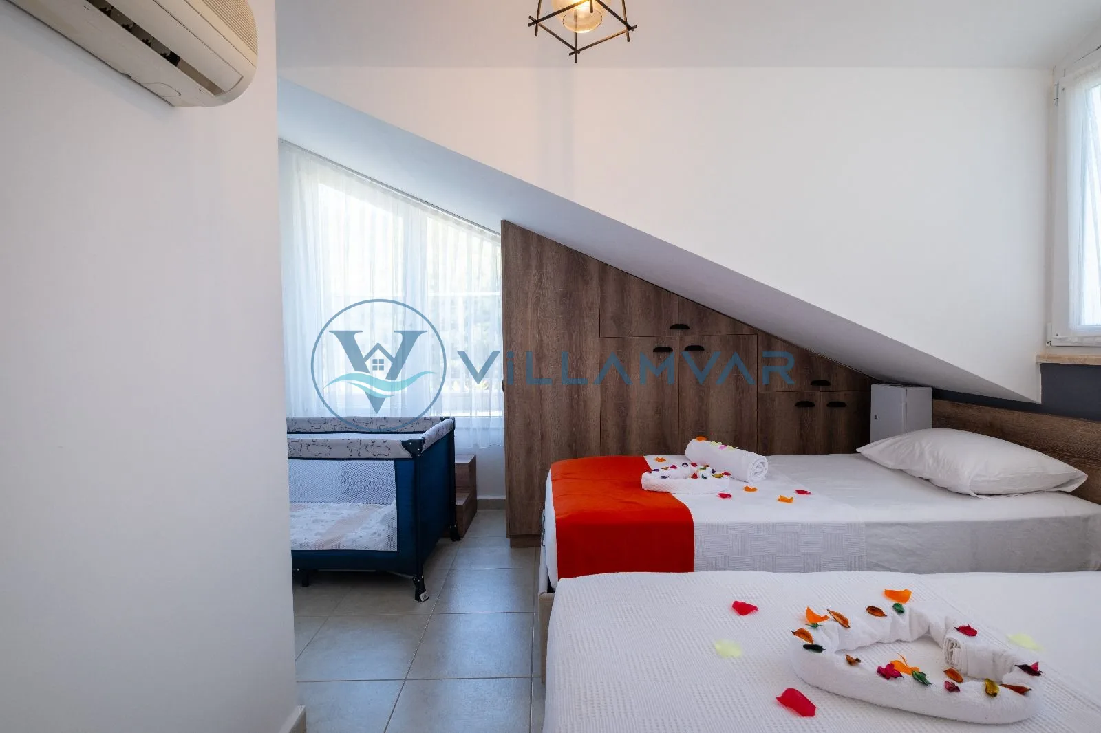 Villa Silver Orkide